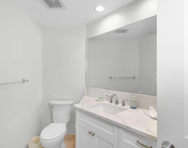 221 Ne Plantation Road - Photo Thumbnail 29
