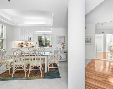 221 Ne Plantation Road - Photo Thumbnail 11