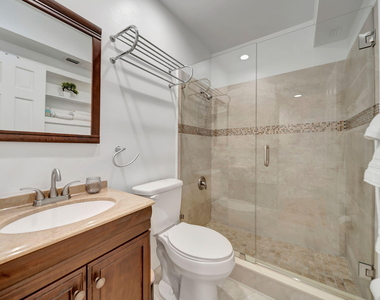 2724 Ne 14th Street - Photo Thumbnail 8