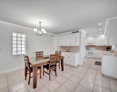 2724 Ne 14th Street - Photo Thumbnail 5