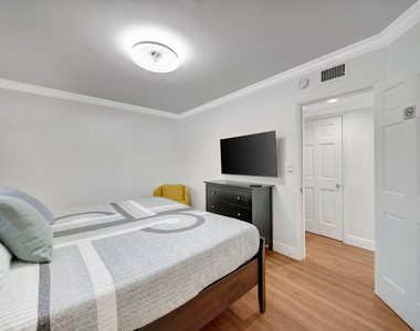 2724 Ne 14th Street - Photo Thumbnail 10