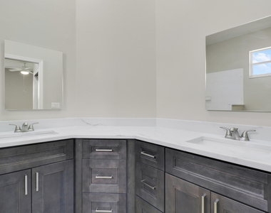 726 Sw Aruba Bay - Photo Thumbnail 21