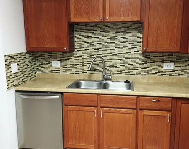 3680 N 56th Avenue - Photo Thumbnail 1