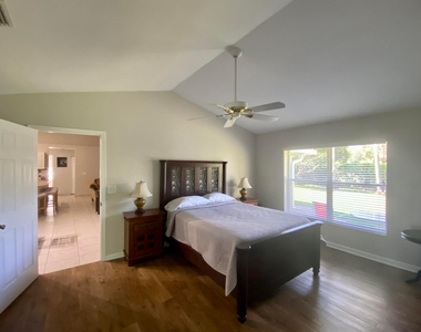 1094 Raintree Lane - Photo Thumbnail 19