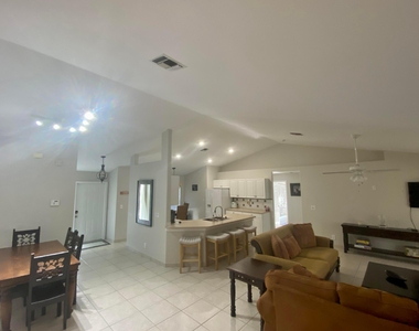 1094 Raintree Lane - Photo Thumbnail 12