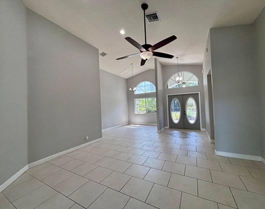 16105 Temple Boulevard - Photo Thumbnail 4