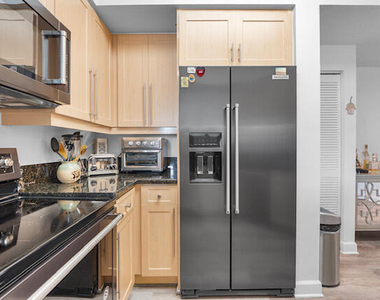 111 Se 8th Avenue - Photo Thumbnail 11