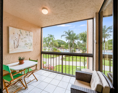 2255 Lindell Boulevard - Photo Thumbnail 32