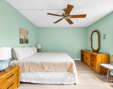 2255 Lindell Boulevard - Photo Thumbnail 35