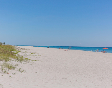 2255 Lindell Boulevard - Photo Thumbnail 30