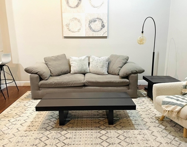 1317 Periwinkle Place - Photo Thumbnail 6