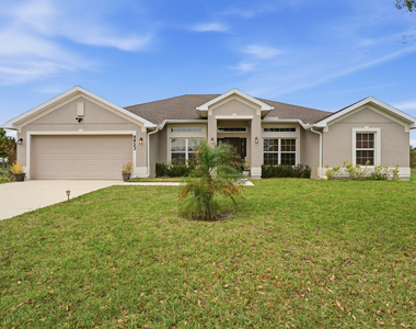 5923 Nw Brianna Court - Photo Thumbnail 1
