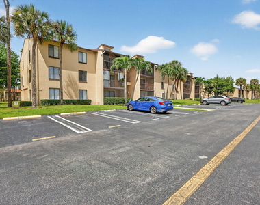 624 Sea Pine Way - Photo Thumbnail 1