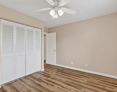 624 Sea Pine Way - Photo Thumbnail 19