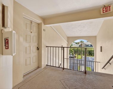 624 Sea Pine Way - Photo Thumbnail 3
