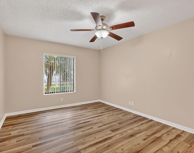 624 Sea Pine Way - Photo Thumbnail 22