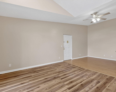 624 Sea Pine Way - Photo Thumbnail 10