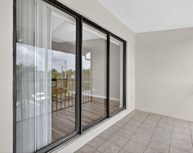 624 Sea Pine Way - Photo Thumbnail 29