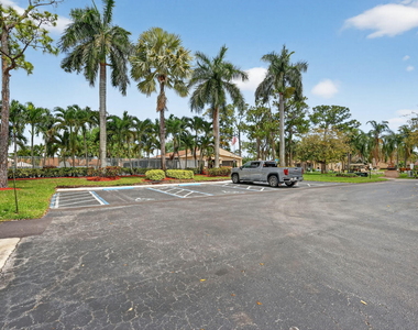 624 Sea Pine Way - Photo Thumbnail 35