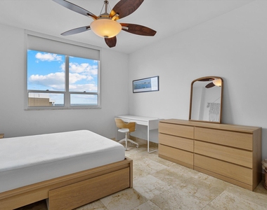 801 Brickell Key Boulevard - Photo Thumbnail 17