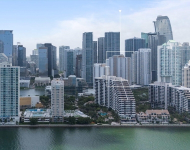 801 Brickell Key Boulevard - Photo Thumbnail 35