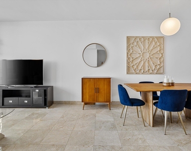 801 Brickell Key Boulevard - Photo Thumbnail 10