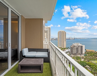 801 Brickell Key Boulevard - Photo Thumbnail 1