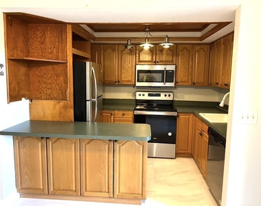 4121 Oak Terrace Drive - Photo Thumbnail 6