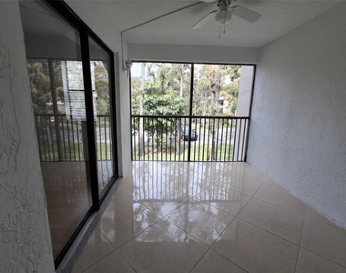 8763 Shadow Wood Boulevard - Photo Thumbnail 13