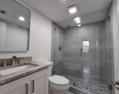 8763 Shadow Wood Boulevard - Photo Thumbnail 8