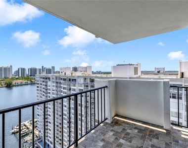 2750 Ne 183rd Street - Photo Thumbnail 26