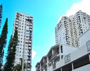 2750 Ne 183rd Street - Photo Thumbnail 3