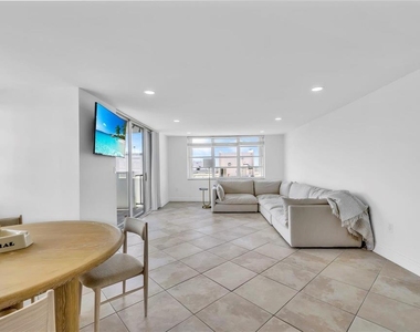 2750 Ne 183rd Street - Photo Thumbnail 14