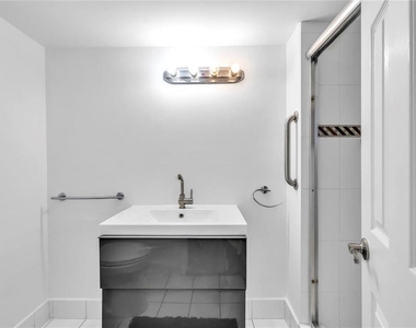 2750 Ne 183rd Street - Photo Thumbnail 22
