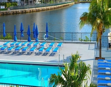 2750 Ne 183rd Street - Photo Thumbnail 24