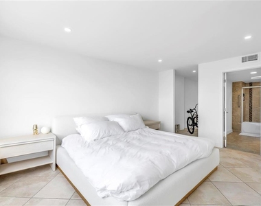 2750 Ne 183rd Street - Photo Thumbnail 18