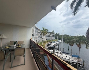 1319 E Hillsboro Boulevard - Photo Thumbnail 1