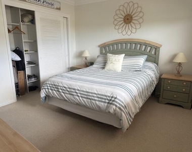 1319 E Hillsboro Boulevard - Photo Thumbnail 13
