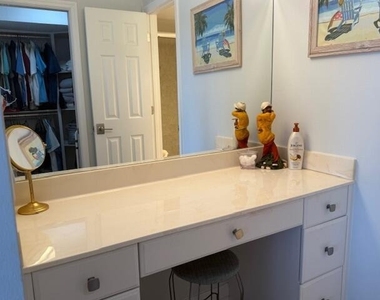 1319 E Hillsboro Boulevard - Photo Thumbnail 15