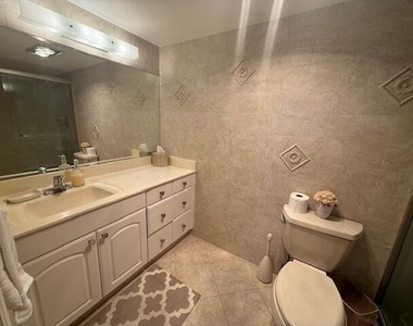 1319 E Hillsboro Boulevard - Photo Thumbnail 16