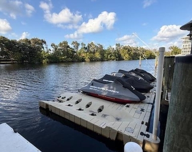 1319 E Hillsboro Boulevard - Photo Thumbnail 30