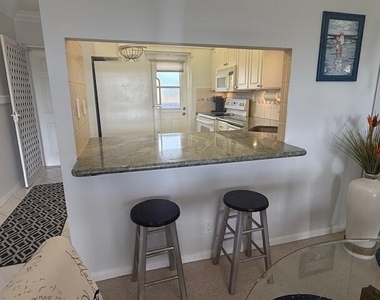 1319 E Hillsboro Boulevard - Photo Thumbnail 5