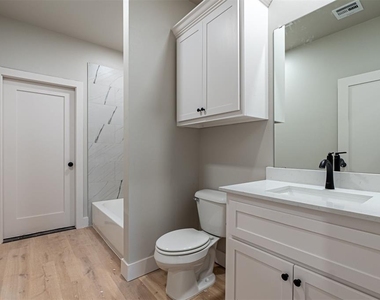 224 N 3rd Street - Photo Thumbnail 21