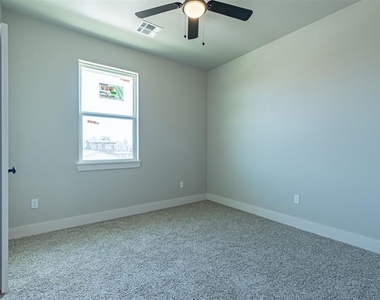 224 N 3rd Street - Photo Thumbnail 24