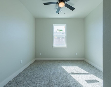 224 N 3rd Street - Photo Thumbnail 19