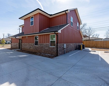 224 N 3rd Street - Photo Thumbnail 29