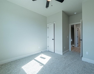 224 N 3rd Street - Photo Thumbnail 20