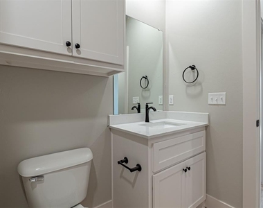 224 N 3rd Street - Photo Thumbnail 23