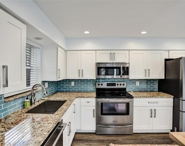 1710 Sw 6th Avenue - Photo Thumbnail 7