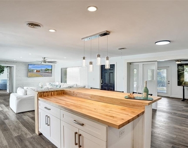 1710 Sw 6th Avenue - Photo Thumbnail 10